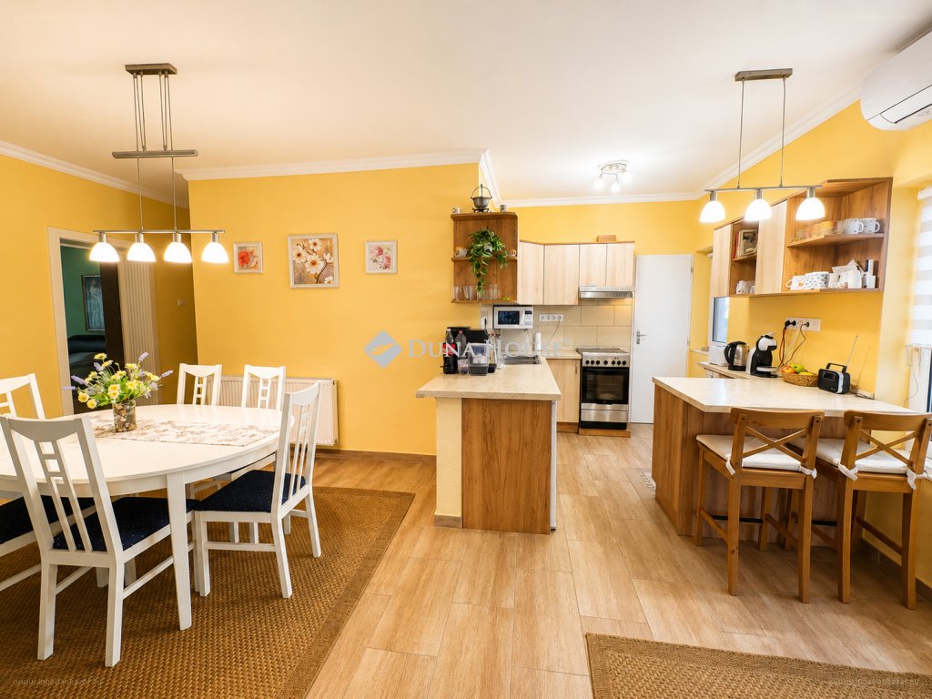 Ház · 4 hálószoba · 180 m² · 109.900.000 Ft