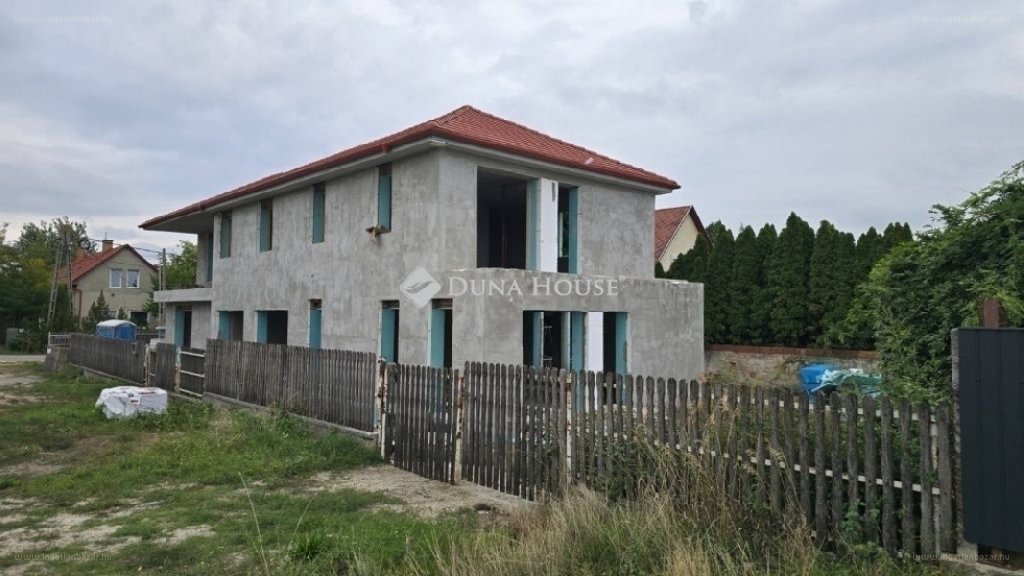 5 bed · 121m² · Családi ház · 113.900.000 ft