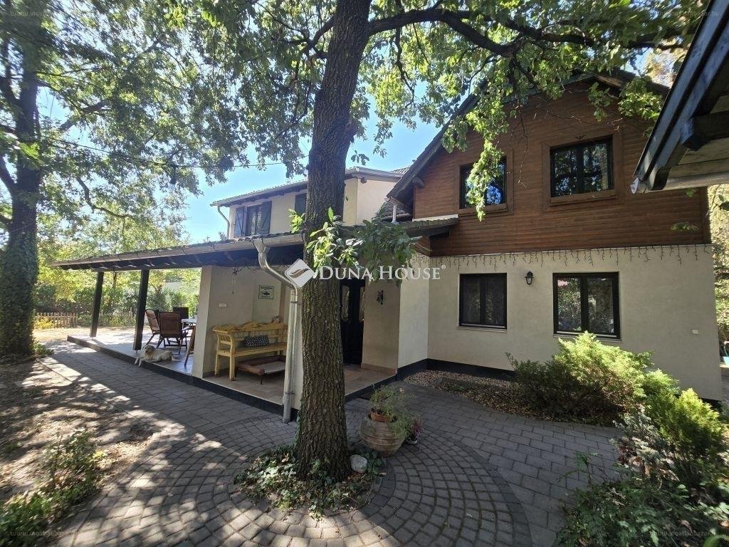 3 bed · 181m² · Családi ház · 280.000.000 ft