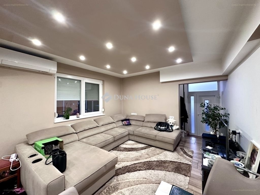 Ház · 5 hálószoba · 189 m² · 103.800.000 Ft