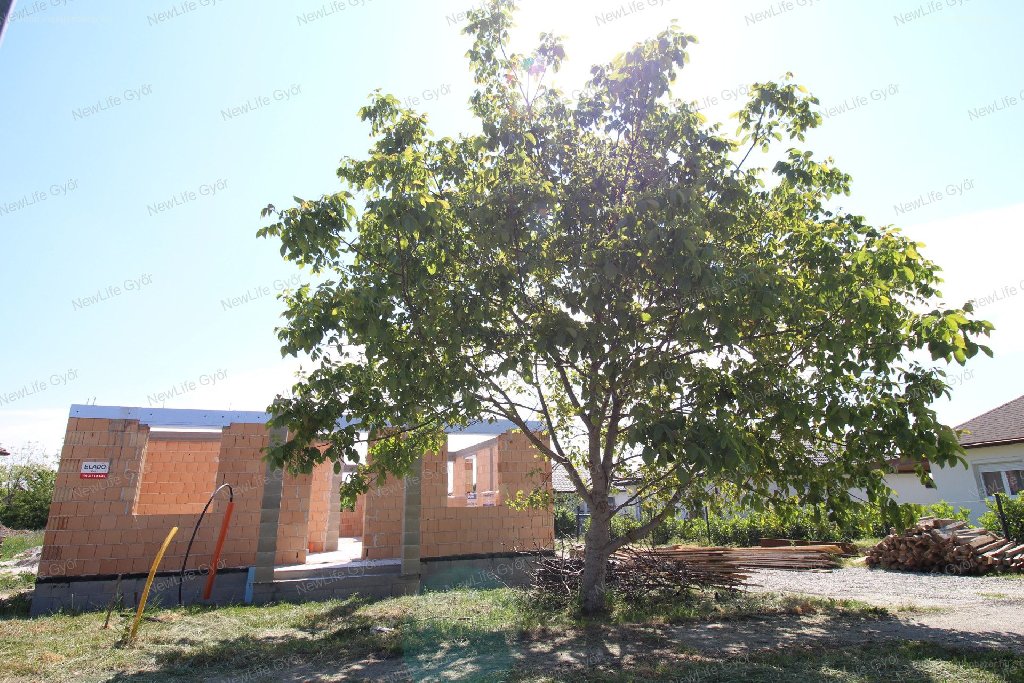 5 bed · 114m² · Családi ház · 109.990.000 ft