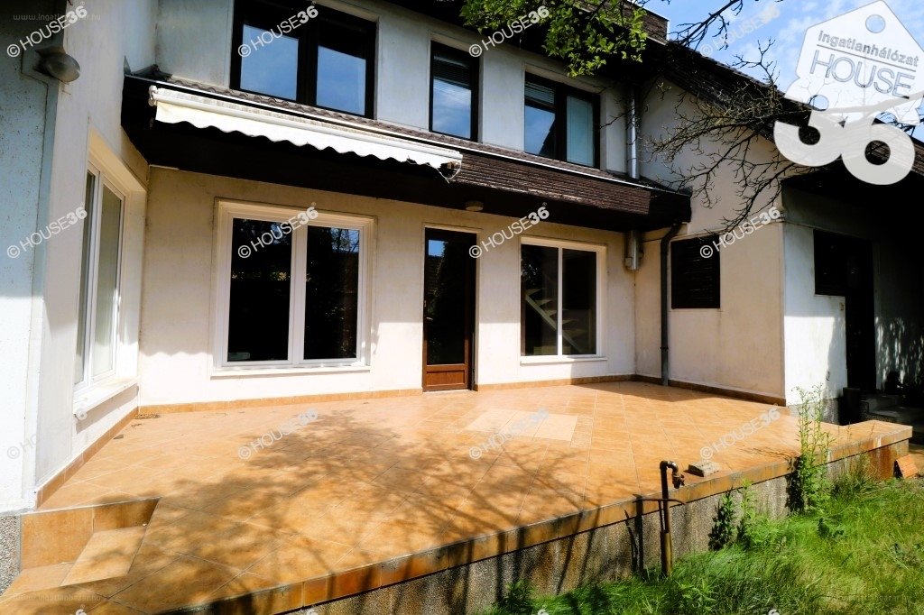 5 bed · 250m² · Családi ház · 135.000.000 ft