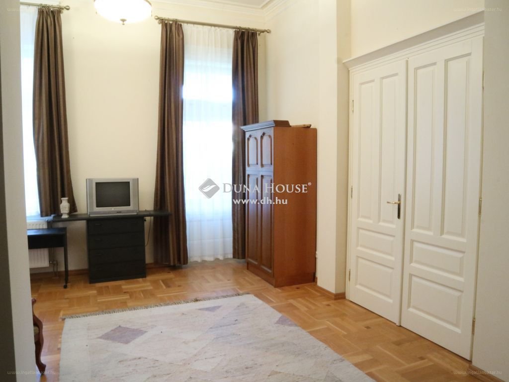 7 bed · 618m² · Ház · 189.000.000 ft