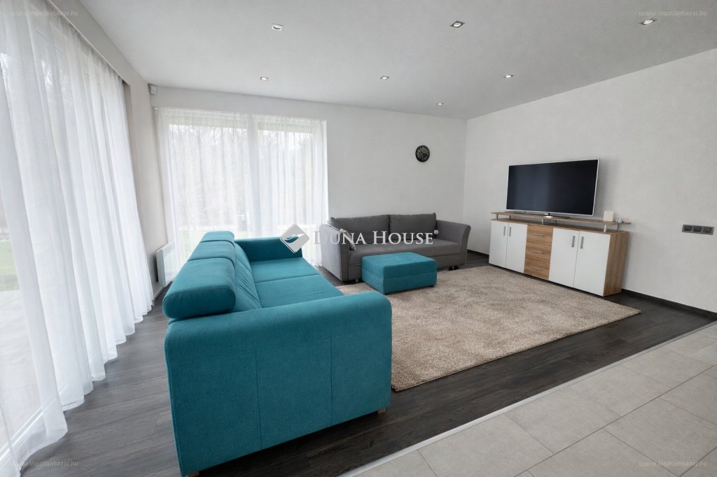 3 bed · 205m² · Családi ház · 149.900.000 ft