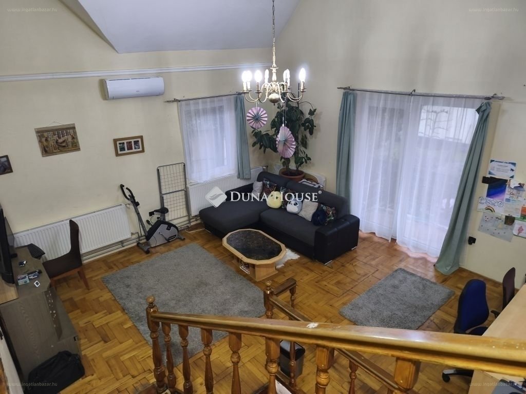 Ház · 5 hálószoba · 263 m² · 129.000.000 Ft
