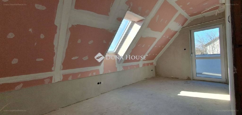 5 bed · 147m² · Ház · 109.900.000 ft