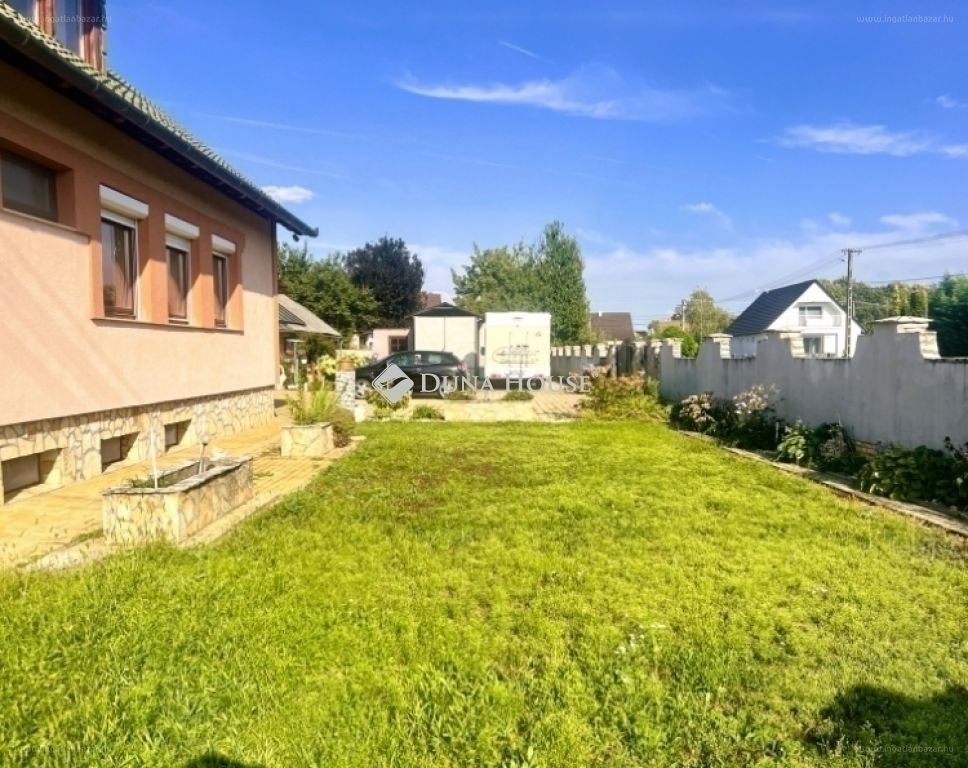 5 bed · 180m² · Családi ház · 119.999.000 ft