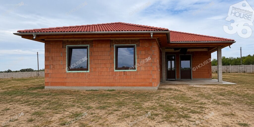 Ház · 4 hálószoba · 120 m² · 105.900.000 Ft