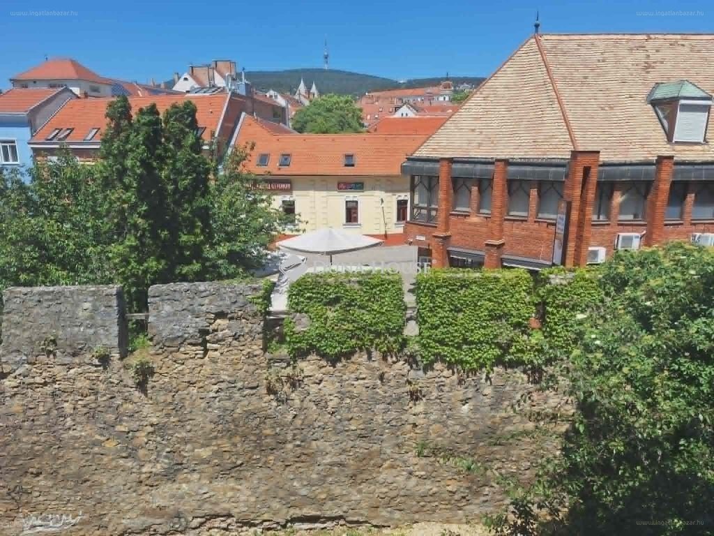 5 bed · 99m² · Lakás · 93.900.000 ft