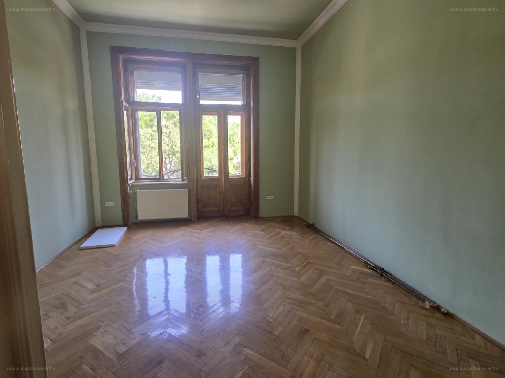 Lakás · 3 hálószoba · 107 m² · 120.000.000 Ft