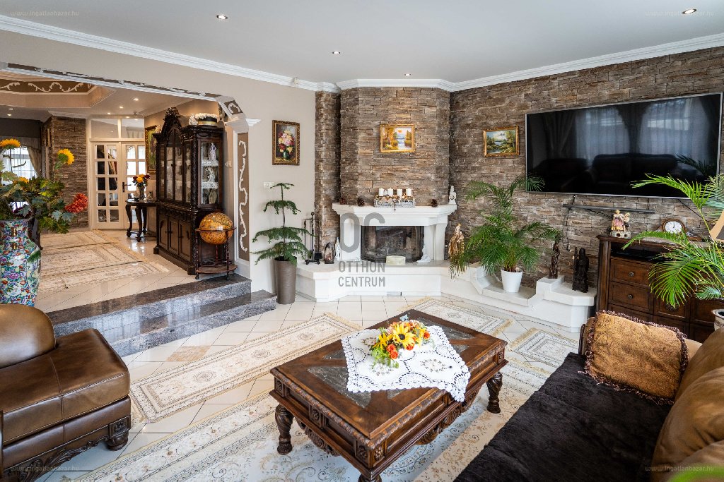 5 bed · 215m² · Családi ház · 140.000.000 ft