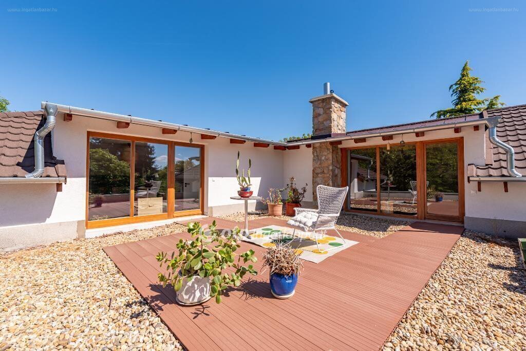 Ház · 5 hálószoba · 265 m² · 295.000.000 Ft