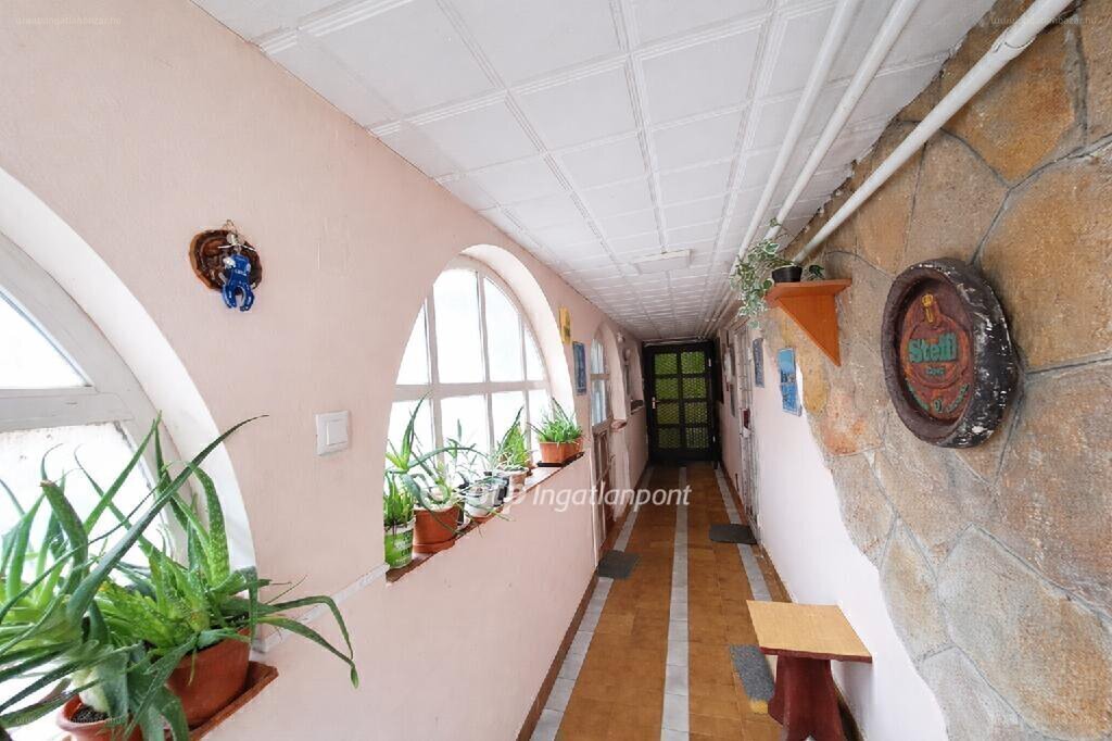 Lakás · 5 hálószoba · 111 m² · 64.900.000 Ft