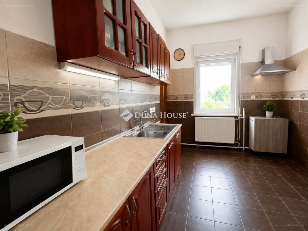 Ház · 4 hálószoba · 177 m² · 79.990.000 Ft