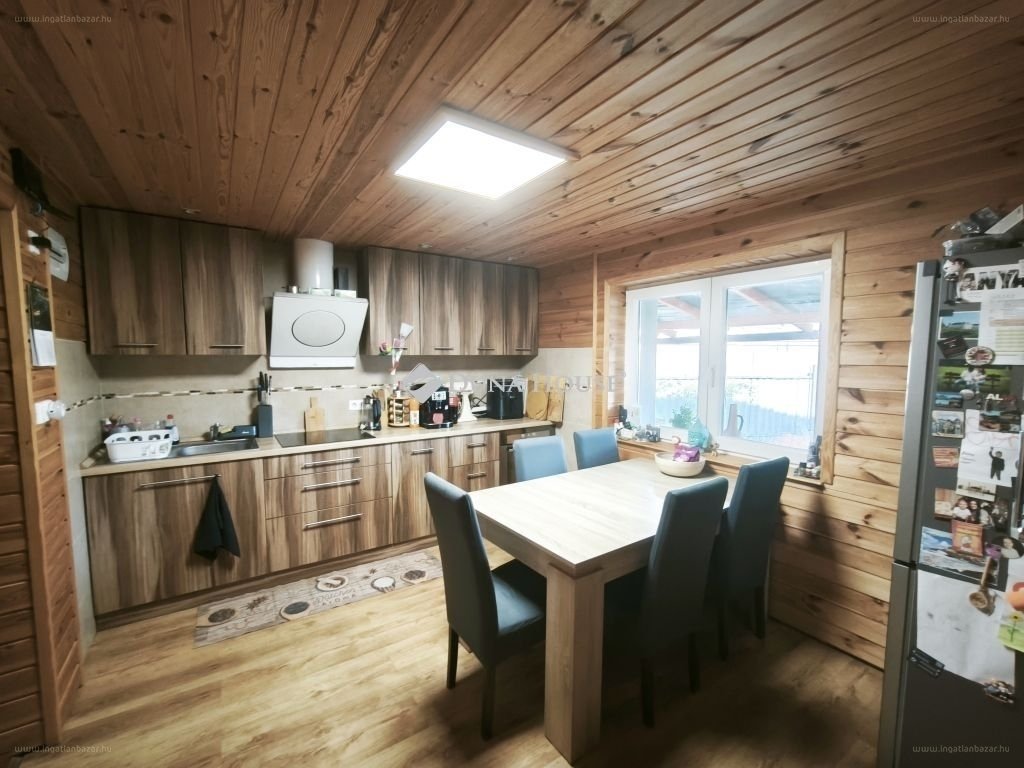 Ház · 3 hálószoba · 77 m² · 59.900.000 Ft