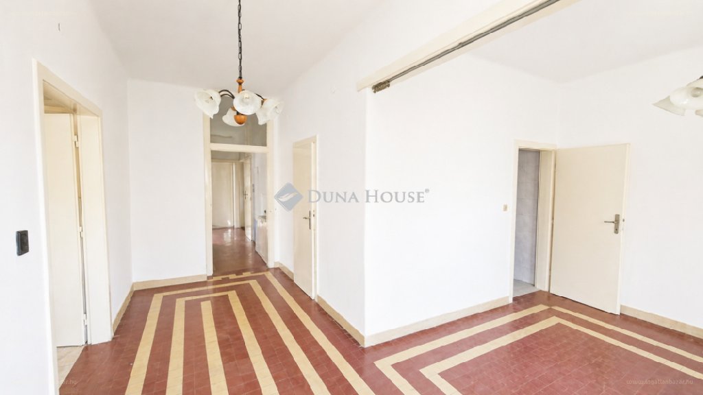 6 bed · 266m² · Családi ház · 129.900.000 ft