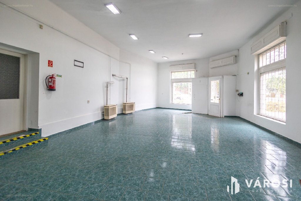 7 bed · 324m² · Ház · 85.000.000 ft