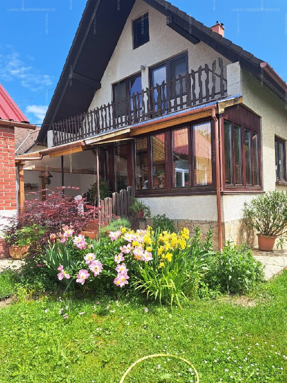 6 bed · 315m² · Ház · 84.900.000 ft
