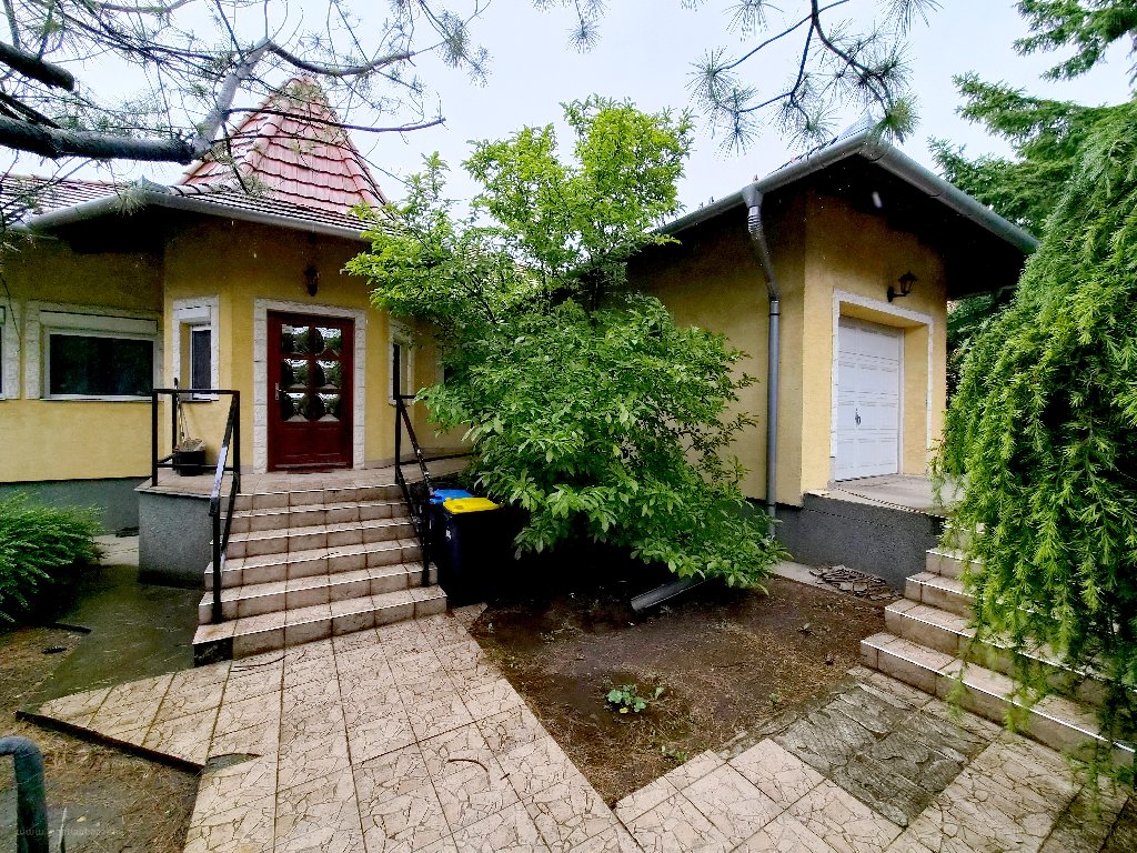 3 bed · 138m² · Ház · 130.000.000 ft