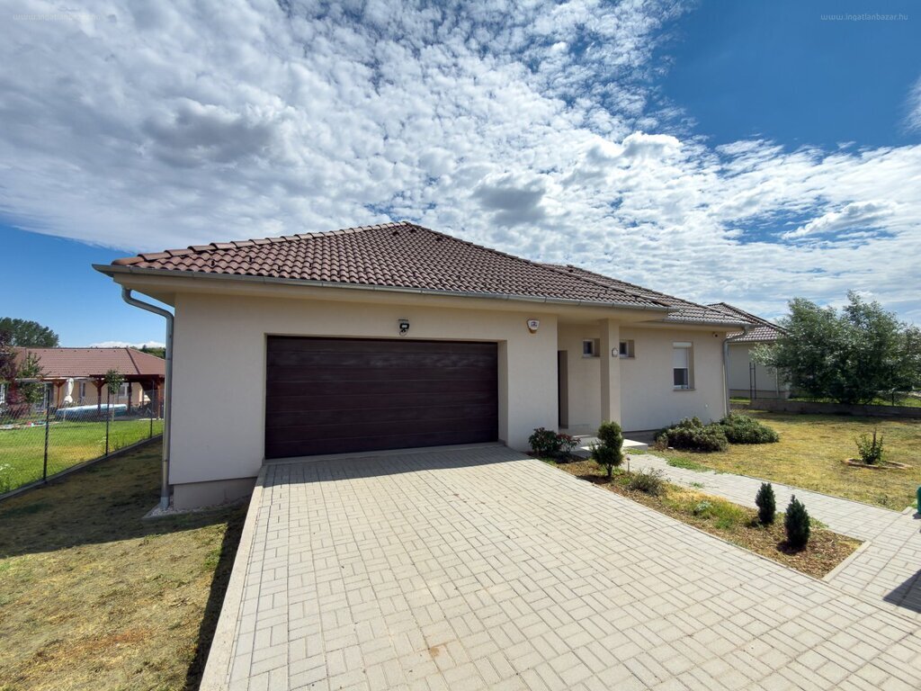 Ház · 5 hálószoba · 155 m² · 150.000.000 Ft