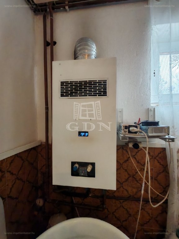 4 bed · 130m² · Ház · 49.900.000 ft
