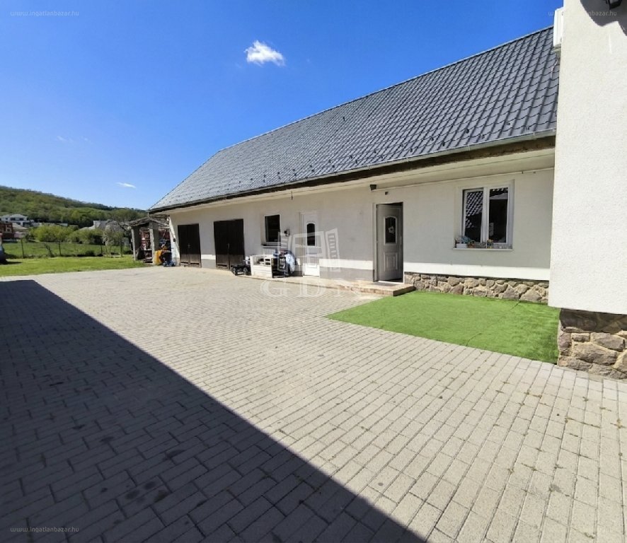 3 bed · 113m² · Családi ház · 124.990.000 ft
