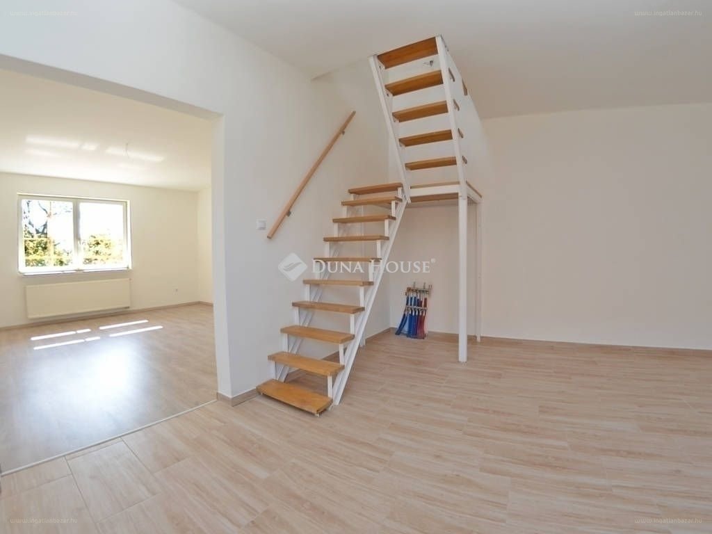 5 bed · 130m² · Családi ház · 139.900.000 ft