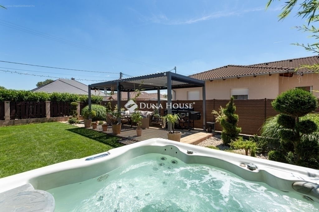 4 bed · 84m² · Családi ház · 119.900.000 ft