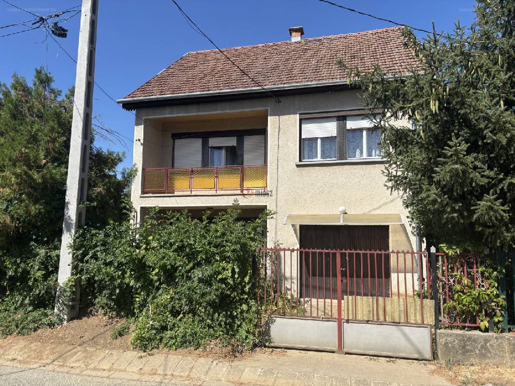 4 bed · 240m² · Családi ház · 54.500.000 ft
