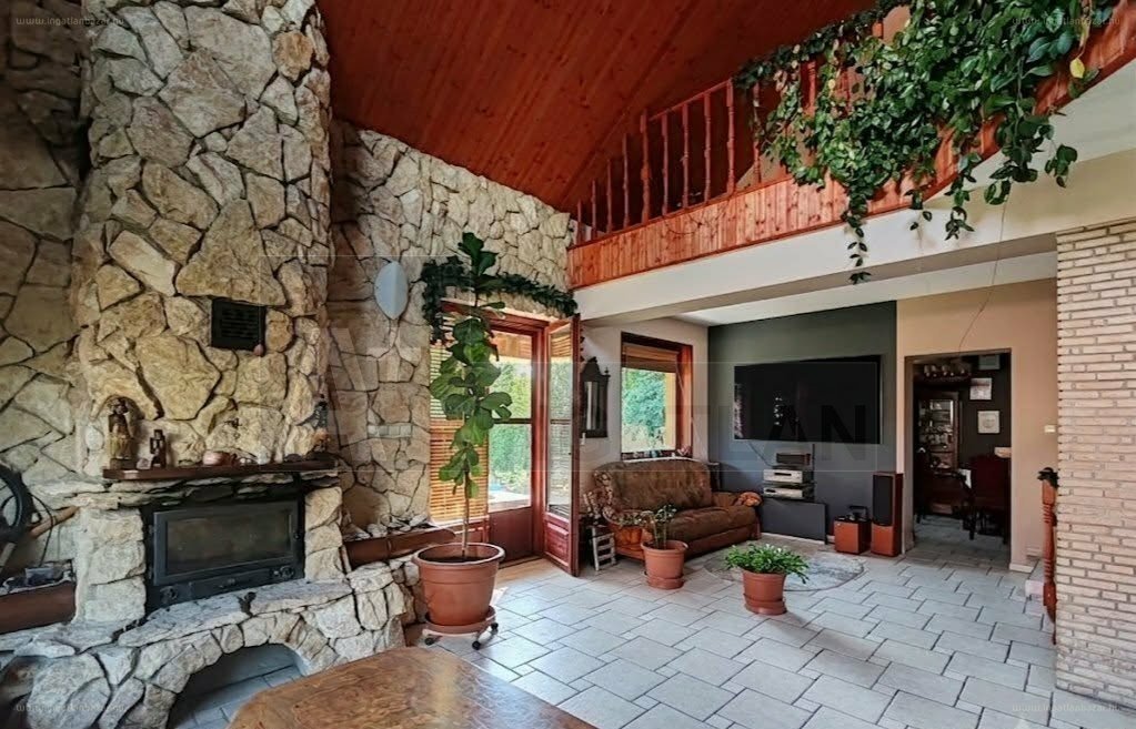 5 bed · 220m² · Ház · 175.000.000 ft