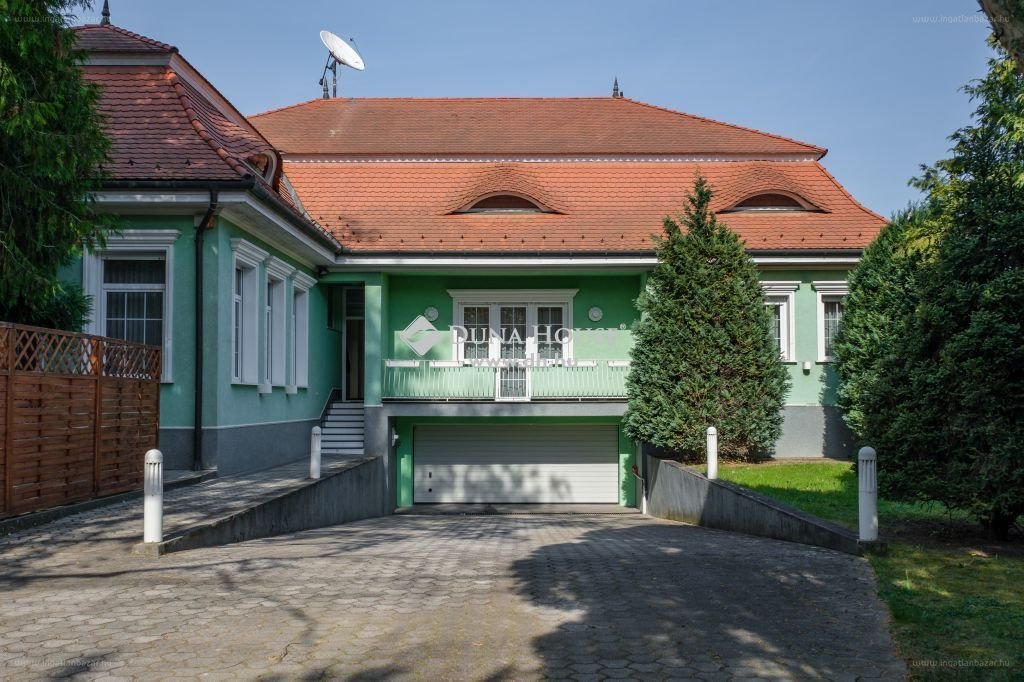 5 bed · 313m² · Családi ház · 380.000.000 ft