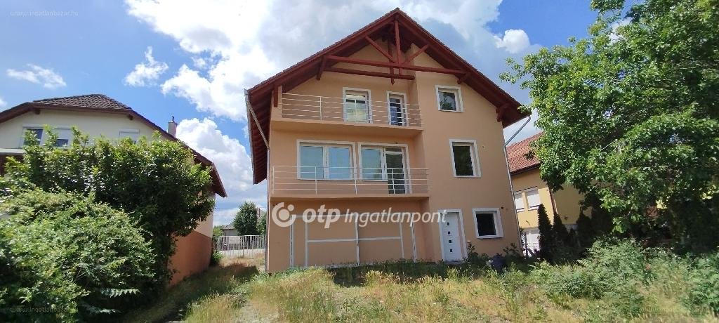 7 bed · 310m² · Családi ház · 79.000.000 ft