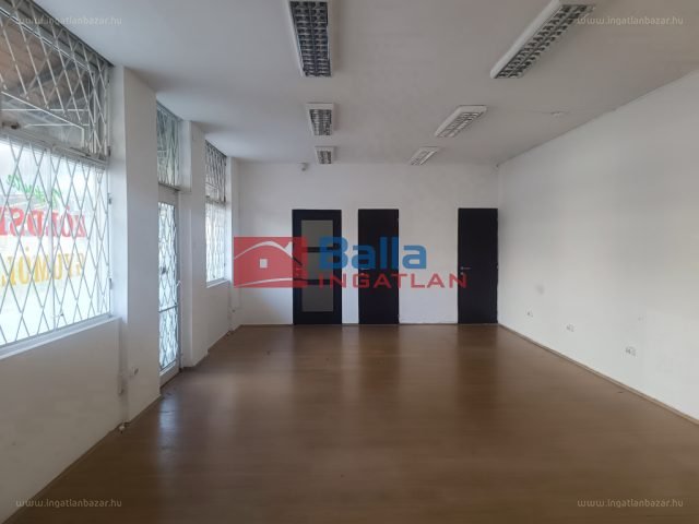 Üzlethelyiség · 2 hálószoba · 75 m² · 14.900.000 Ft