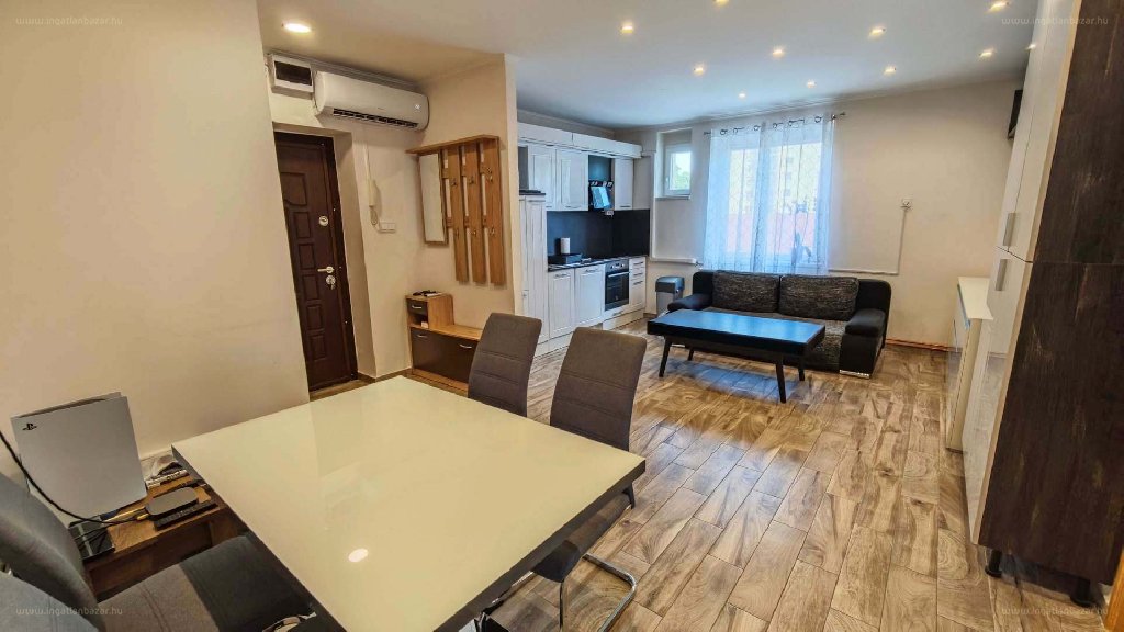 Lakás · 3 hálószoba · 68 m² · 49.900.000 Ft