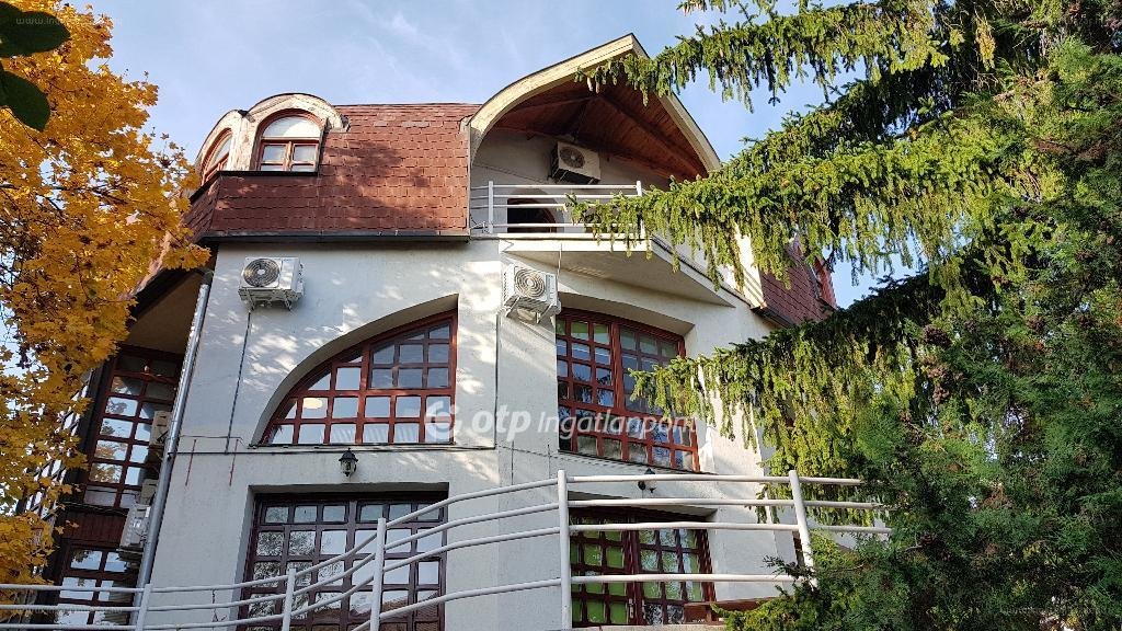 Üzlethelyiség · 15 hálószoba · 532 m² · 690.000.000 Ft