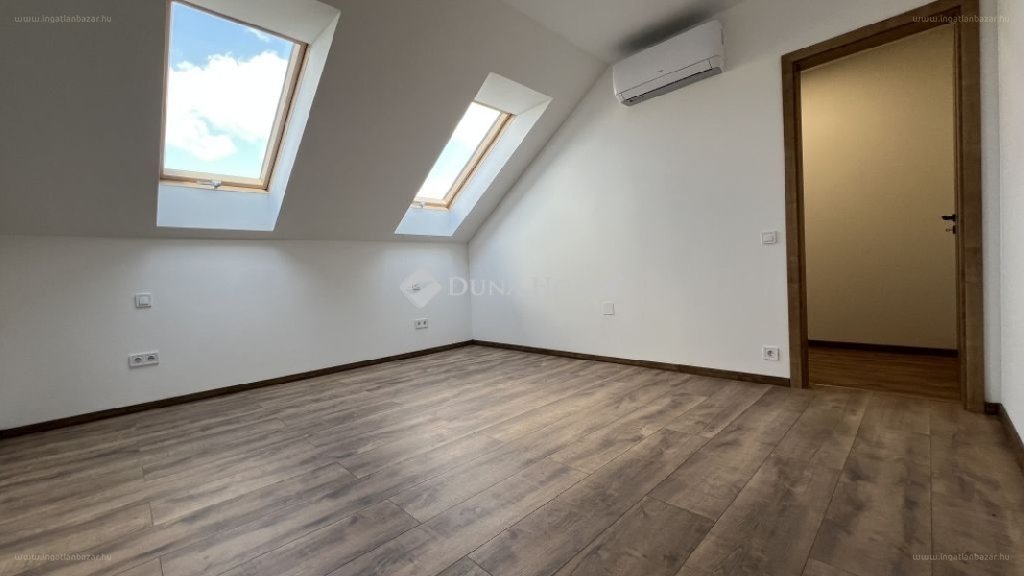 4 bed · 164m² · Családi ház · 220.000.000 ft