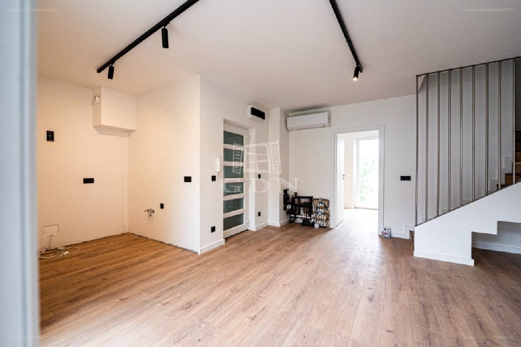 Lakás · 3 hálószoba · 68 m² · 95.900.000 Ft