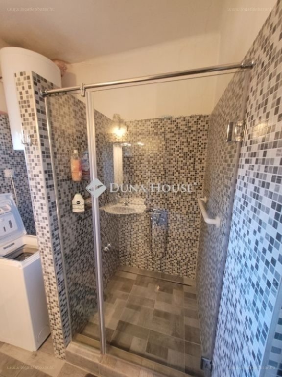4 bed · 143m² · Családi ház · 121.900.000 ft