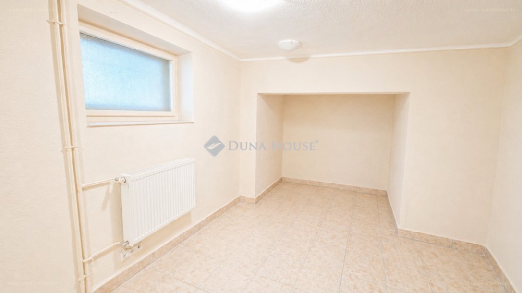 6 bed · 266m² · Családi ház · 129.900.000 ft
