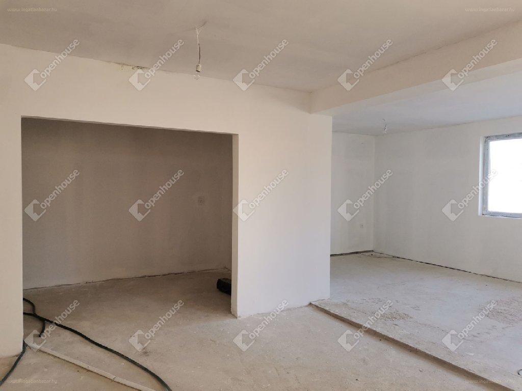 4 bed · 125m² · Ház · 65.000.000 ft