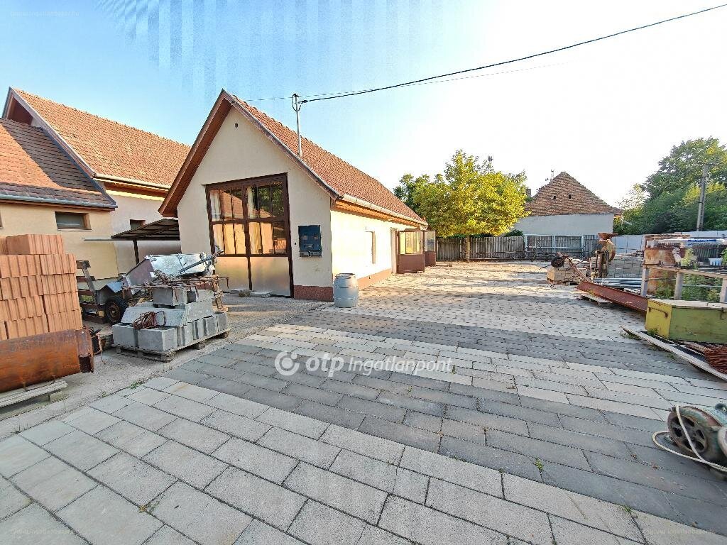 1 bed · 54m² · Családi ház · 39.900.000 ft
