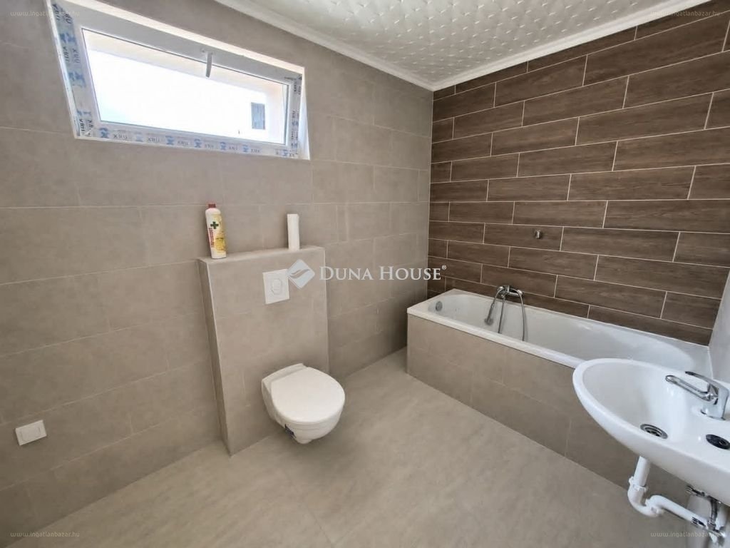 3 bed · 85m² · Családi ház · 99.900.000 ft
