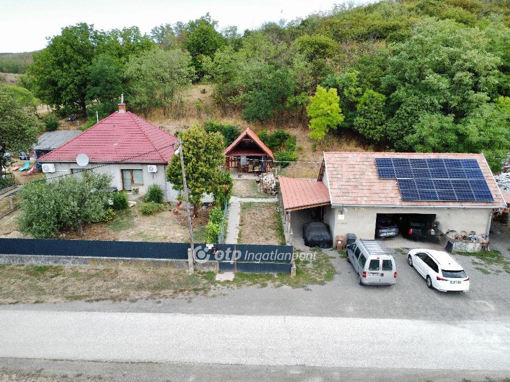 2 bed · 105m² · Családi ház · 64.000.000 ft
