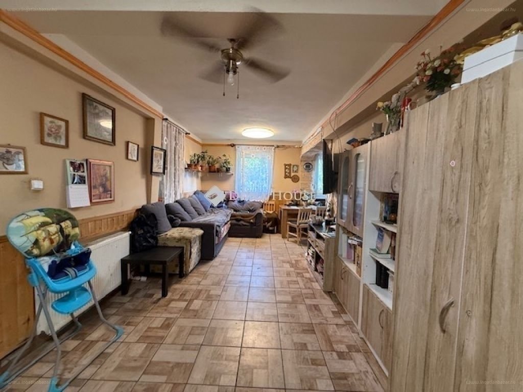 7 bed · 136m² · Ház · 89.000.000 ft