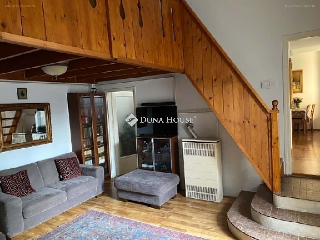 Ház · 9 hálószoba · 235 m² · 129.900.000 Ft