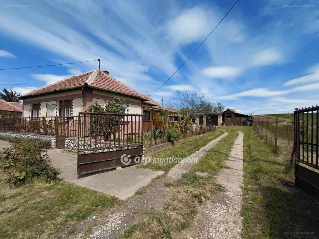 Ház · 3 hálószoba · 95 m² · 29.500.000 Ft
