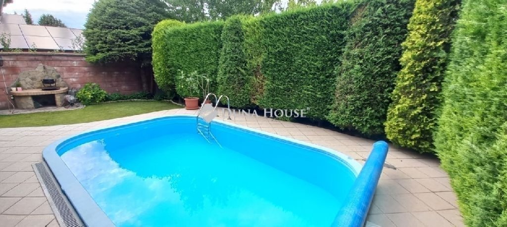 4 bed · 220m² · Ház · 254.900.000 ft