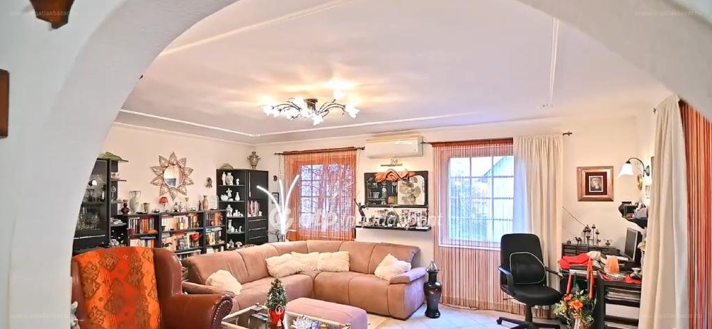 5 bed · 288m² · Családi ház · 164.900.000 ft