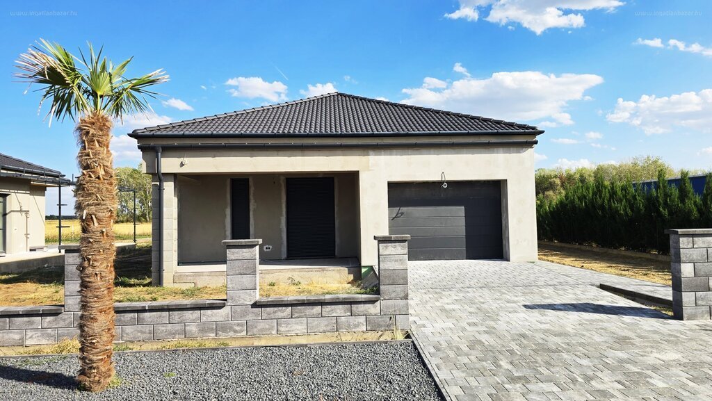 4 bed · 144m² · Családi ház · 139.999.000 ft