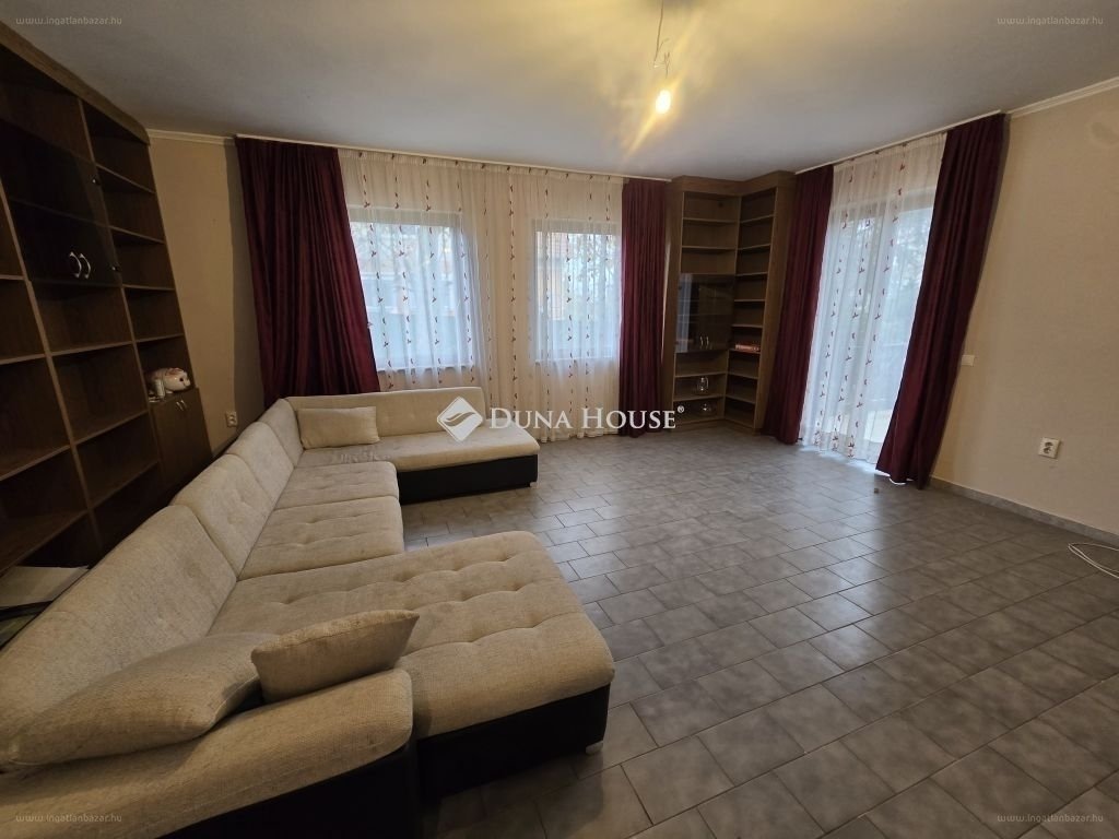 Ház · 6 hálószoba · 265 m² · 228.000.000 Ft